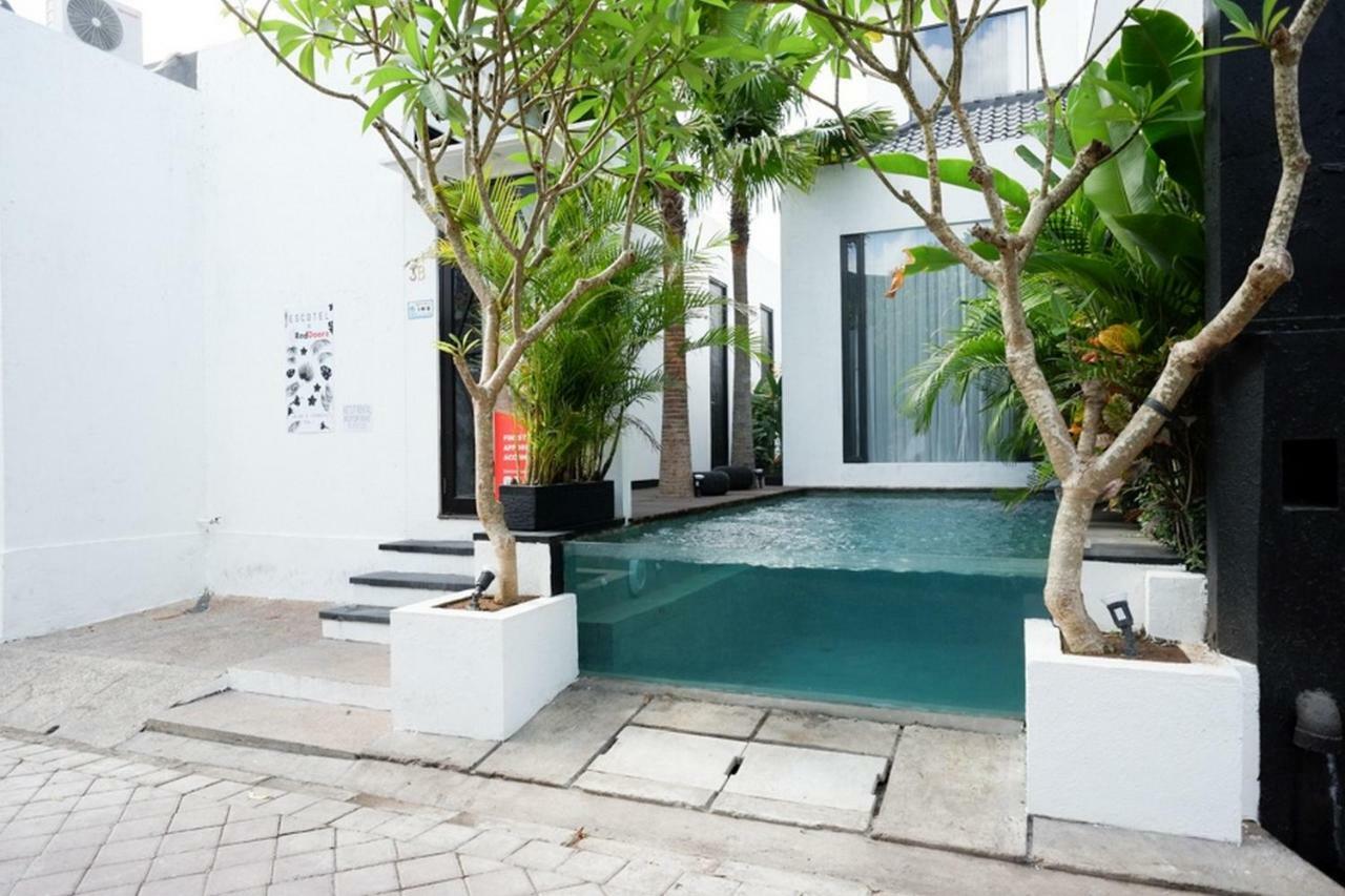 Reddoorz @ Jalan Raya Semat Canggu Albergue Bali Exterior foto